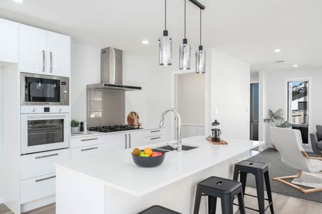 Photo of property in 11 Topsail Way, Whitby, Porirua, 5024