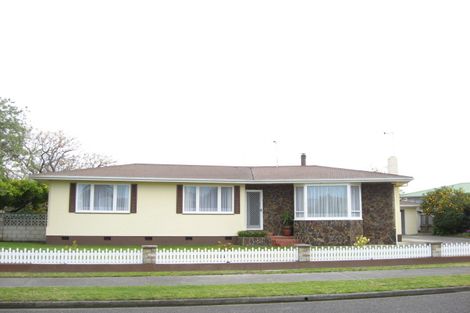 Photo of property in 42 Exeter Crescent, Pirimai, Napier, 4112