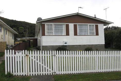 Photo of property in 8 Kendal Grove, Wainuiomata, Lower Hutt, 5014