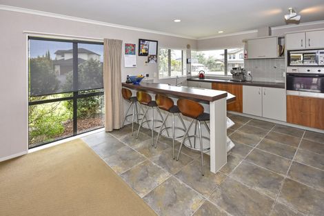 Photo of property in 16 Fergy Crescent, Wattle Downs, Auckland, 2103