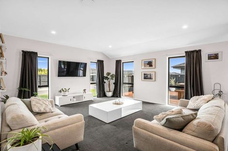 Photo of property in 78 Petries Road, Woodend, 7610