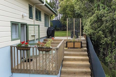 Photo of property in 16b Rossiter Avenue, Waiuku, 2123