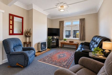 Photo of property in 82 Glover Road, Hawera, 4610