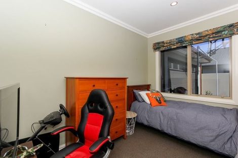 Photo of property in 14 Parkvue Drive, Bell Block, New Plymouth, 4312
