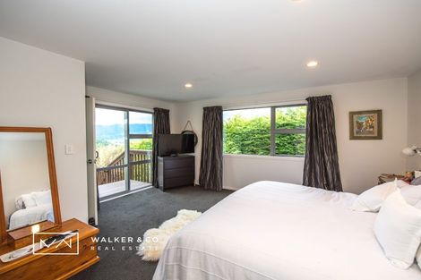 Photo of property in 29 Mcewen Crescent, Riverstone Terraces, Upper Hutt, 5018