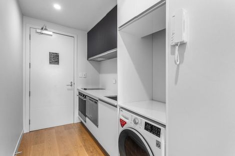 Photo of property in Frank Sargeson Apts, 406/74 Anzac Street, Takapuna, Auckland, 0622