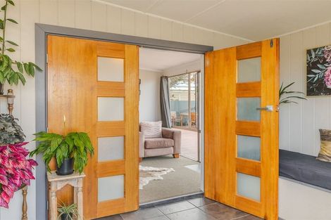 Photo of property in 32 Brougham Street, Westport, 7825