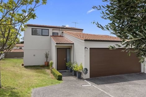 Photo of property in 7/270 Sunset Road, Windsor Park, Auckland, 0632