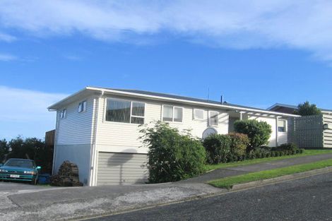 Photo of property in 6 Moray Place, Papakowhai, Porirua, 5024