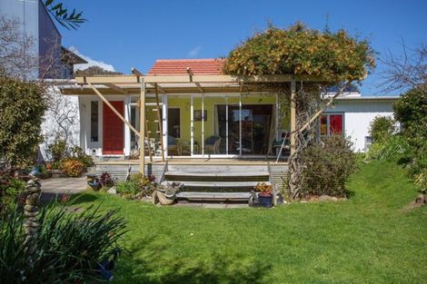 Photo of property in 17b Arawa Street, Raumati Beach, Paraparaumu, 5032