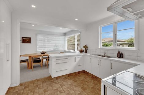 Photo of property in 6 Trent Avenue, Hokowhitu, Palmerston North, 4410