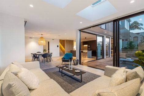 Photo of property in 19 Hart Road, Hauraki, Auckland, 0622