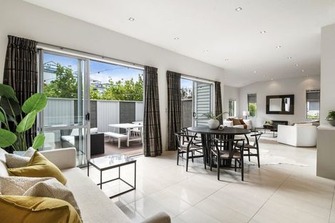 Photo of property in 65 Bayside Drive, Browns Bay, Auckland, 0630