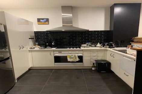 Photo of property in Stadium Garden Flats, 411/107 Thorndon Quay, Pipitea, Wellington, 6011