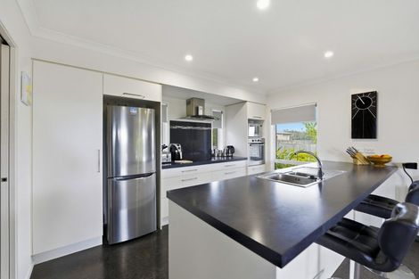 Photo of property in 66 Waterside Drive, Pyes Pa, Tauranga, 3112