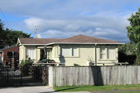 Photo of property in 82a Tutere Street, Waikanae Beach, Waikanae, 5036