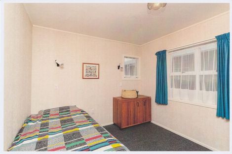 Photo of property in 8 Mahoe Street, Strandon, New Plymouth, 4312