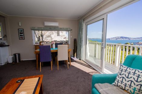 Photo of property in 2/72 Homebush Road, Khandallah, Wellington, 6035