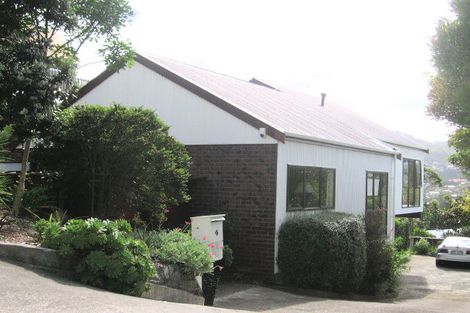 Photo of property in 4 Cassis Place, Crofton Downs, Wellington, 6035