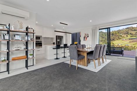 Photo of property in 44 Spikes Way, Whitianga, 3510