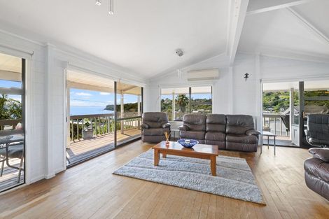 Photo of property in 1042 Whangaparaoa Road, Tindalls Beach, Whangaparaoa, 0930