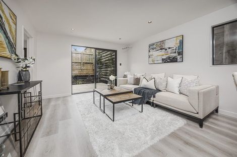 Photo of property in 9 Glenside Avenue, Pakuranga, Auckland, 2010