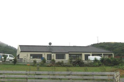 Photo of property in 16 Grace Nicholls Grove, Riverstone Terraces, Upper Hutt, 5018