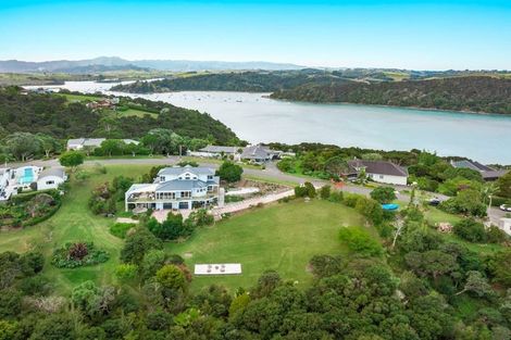Photo of property in 6 Puriri Place, Sandspit, Warkworth, 0982
