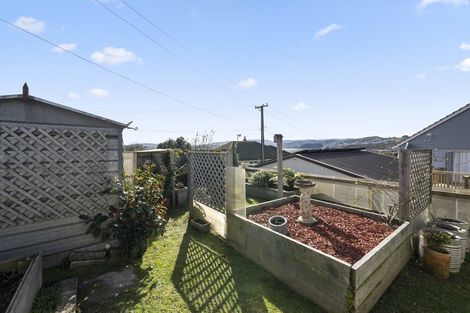 Photo of property in 14 Aparangi Crescent, Elsdon, Porirua, 5022