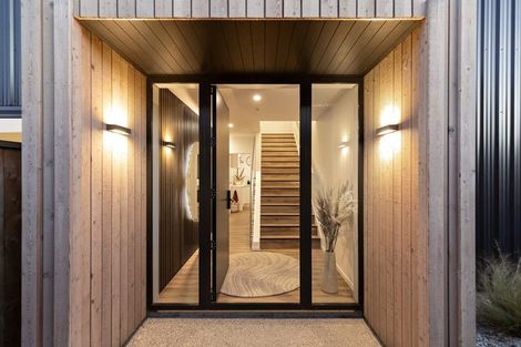 Photo of property in 60 Muster Road, Jacks Point, 9371