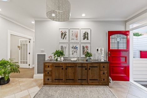 Photo of property in 102 Matua Road, Huapai, Kumeu, 0810