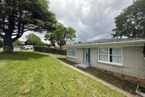 Photo of property in 1/16 Diana Drive, Glenfield, Auckland, 0627