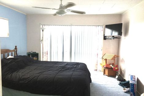 Photo of property in 5 Simpson Road, Ranui, Auckland, 0612