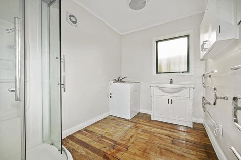 Photo of property in 82 Pembroke Road, Northland, Wellington, 6012