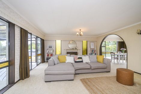 Photo of property in 18 Cecil Place, Cloverlea, Palmerston North, 4412