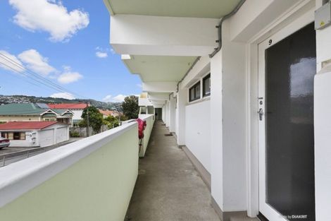 Photo of property in 9/4 Claremont Grove, Mount Victoria, Wellington, 6011