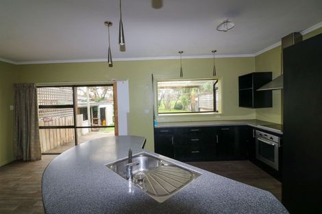 Photo of property in 6 Edward Street, Dannevirke, 4930