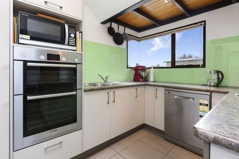 Photo of property in 5 The Haven, Whitby, Porirua, 5024