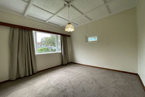 Photo of property in 492 Blockhouse Bay Road, Blockhouse Bay, Auckland, 0600