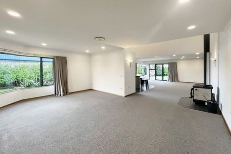 Photo of property in 86 Pahiatua Street, Hokowhitu, Palmerston North, 4410
