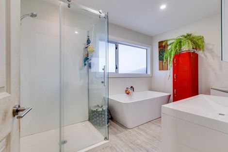 Photo of property in 24 Tararua Street, Pahiatua, 4910