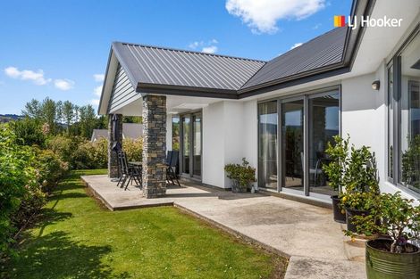 Photo of property in 218 Gladstone Road North, Mosgiel, 9024