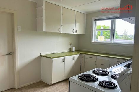 Photo of property in 1/12 Holiday Road, Stanmore Bay, Whangaparaoa, 0932