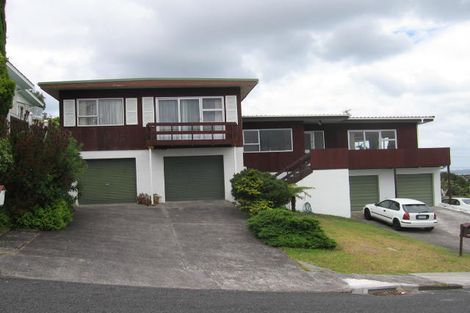 Photo of property in 2/3 Colin Wild Place, Glenfield, Auckland, 0629
