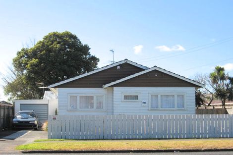 Photo of property in 8a Kelvin Road, Papakura, 2110