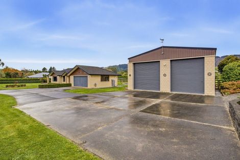 Photo of property in 53 Pohutukawa Drive, Levin, 5571