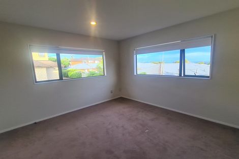 Photo of property in 21a Dallinghoe Crescent, Milford, Auckland, 0620