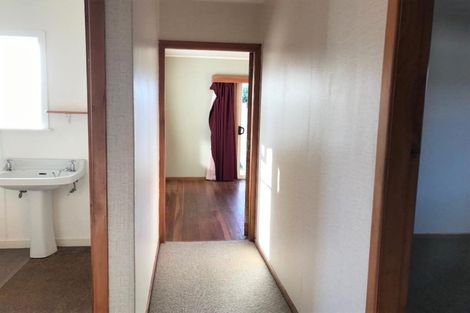 Photo of property in 221 Mangorei Road, Merrilands, New Plymouth, 4312