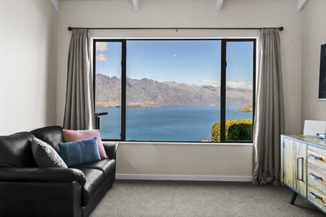 Photo of property in 39b Greenstone Place, Fernhill, Queenstown, 9300