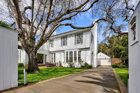 Photo of property in 2 Hautana Square, Woburn, Lower Hutt, 5010